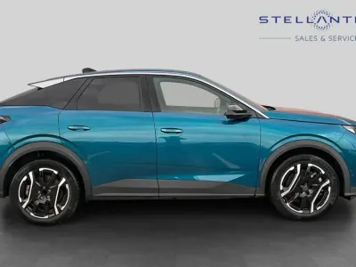 Used Peugeot e-3008 Allure 152 kW (207 HP) 2025 Blue SUV