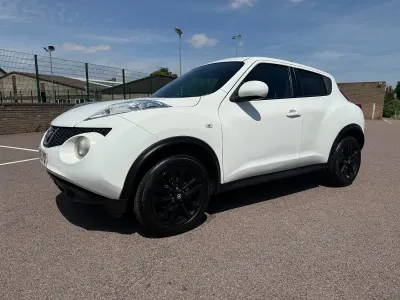 Used Nissan Juke Tekna 2011 White SUV