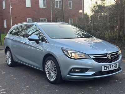 Used Vauxhall Astra Elite 136 HP (100 kW) 2017 Silver Estate