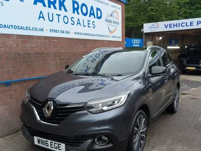 Usado Renault Kadjar Signature 110 HP (80 kW) 2016 Cinzento SUV