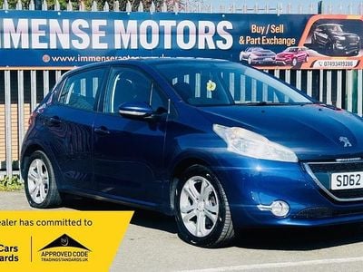 Used Peugeot 208 Active 82 HP (60 kW) 2012 Blue Hatchback