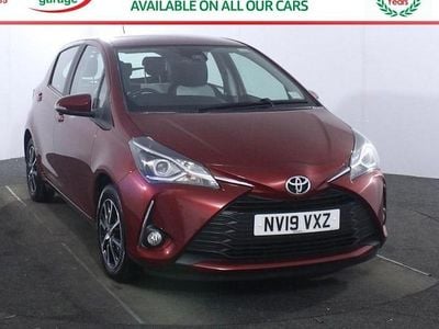 Used Toyota Yaris 111 HP (81 kW) 2019 Red Hatchback