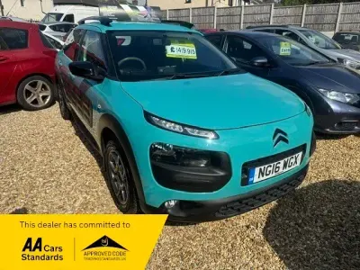 Used Citroën C4 Cactus Feel 100 HP (73 kW) 2016 Blue Hatchback