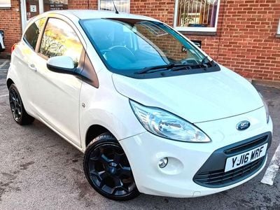 Used Ford Ka Zetec 69 HP (50 kW) 2016 White Hatchback