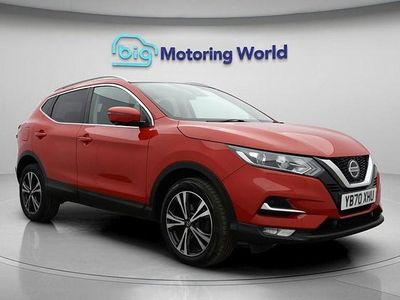 Used Nissan Qashqai N-Connecta 140 HP (102 kW) 2020 Red SUV