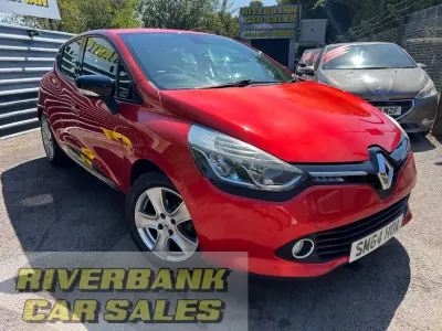 Used Renault Clio Dynamique 75 HP (55 kW) 2014 Red Hatchback