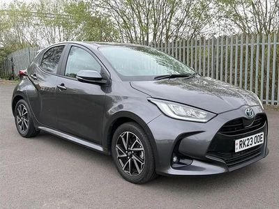 Used Toyota Yaris Hybrid Design 113 HP (83 kW) 2023 Grey Hatchback
