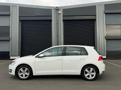 Used VW Golf VII Edition 125 HP (91 kW) 2016 White Hatchback