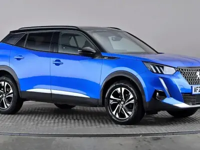 Usado Peugeot 2008 GTi 131 HP (96 kW) 2022 Azul SUV