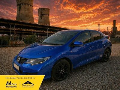 Begagnad Honda Civic S 2016 Blå Halvkombi