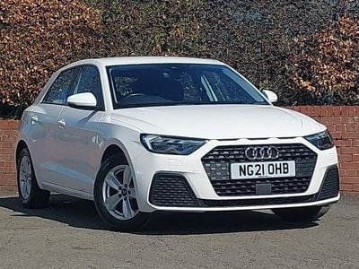Begagnad Audi A1 Design 95 HK (69 kW) 2021 Vit SUV