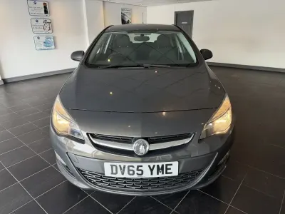 Used Vauxhall Astra Design Edition 2015 Grey Hatchback