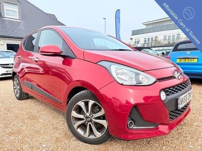 Used Hyundai i10 Premium SE 87 HP (63 kW) 2018 Red Hatchback