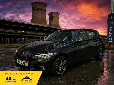 Begagnad BMW 120 Sport Line 184 HK (135 kW) 2013 Svart Halvkombi