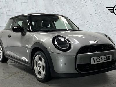 Silver Used 2024 Mini Cooper Hatch Hatchback | £21,750 (Good price)