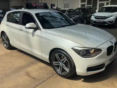 Used BMW 116 Sport Line 2014 White Hatchback