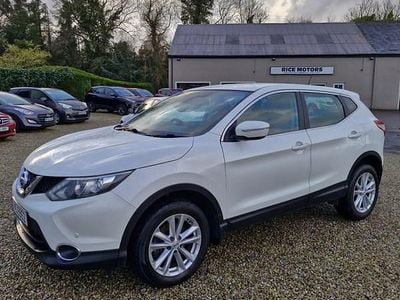 Used Nissan Qashqai Acenta 2014 White SUV