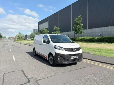 Used Vauxhall Vivaro Edition 100 HP (73 kW) 2019 White MPV