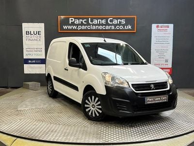 White Used 2016 Peugeot Partner MPV | £5,999 (Expensive)
