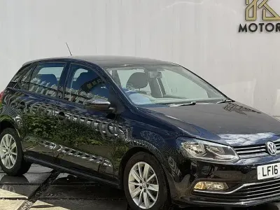 Used VW Polo SE 90 HP (66 kW) 2015 Black Hatchback