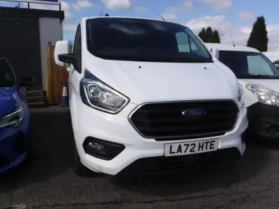Second-hand Ford Transit Custom Limited 130 CP (95 kW) 2023 Alb Van