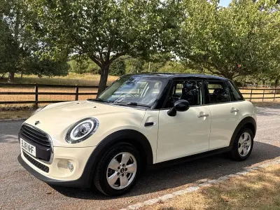 Used Mini Cooper Hatch 136 HP (100 kW) 2018 White Hatchback