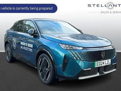 Peugeot e-3008