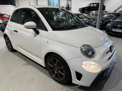 Begagnad Abarth 595 145 HK (106 kW) 2016 Vit Halvkombi