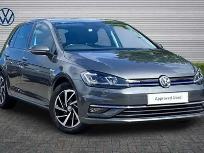 Begagnad VW Golf VIII 130 HK (95 kW) 2020