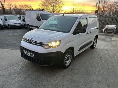 Used Citroën Berlingo 100 HP (73 kW) 2023 White MPV