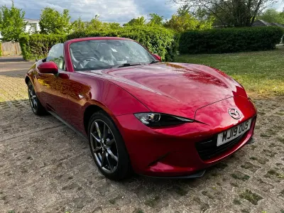 Używany Mazda MX5 Inclusive 184 KM (135 kW) 2019 Czerwony Kabriolet