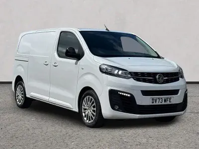 Used Vauxhall Vivaro 100 HP (73 kW) 2023 White MPV