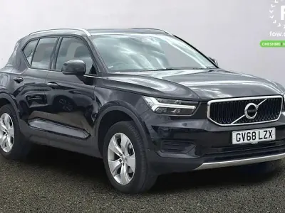 Usado Volvo XC40 Momentum 156 CV (114 kW) 2019 Negro SUV