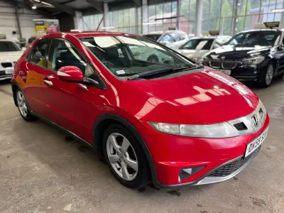 Used Honda Civic SE 140 HP (102 kW) 2009 Red Hatchback