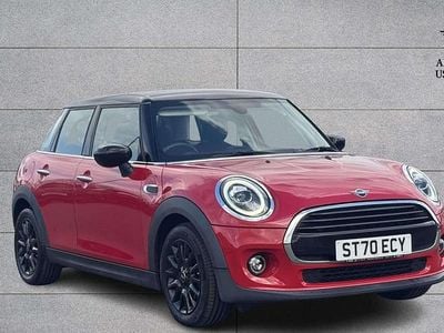 Używany Mini Cooper Classic 136 KM (100 kW) 2020 Czerwony Hatchback