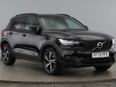 Used Volvo XC40 R-Design 161 HP (118 kW) 2021 Black SUV
