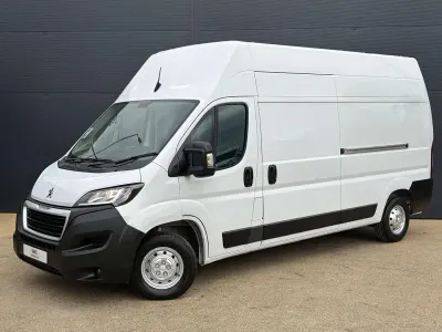 Used Peugeot Boxer S 140 HP (102 kW) 2022 White Van