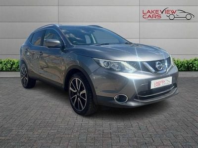 Grey Used 2014 Nissan Qashqai Tekna SUV | £5,445 (A bit pricey)