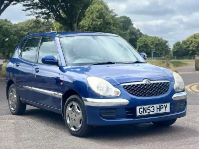 Used Daihatsu Sirion 56 HP (41 kW) 2003 Blue Hatchback