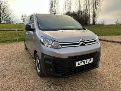 Używany Citroën Dispatch 2021 Szary Minivan