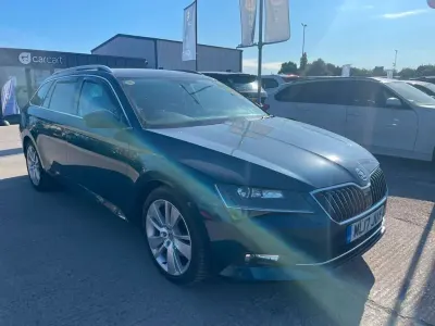 Used Skoda Superb SE L Executive 150 HP (110 kW) 2017 Blue Estate