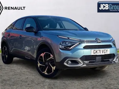Używany Citroën C4 Shine 128 KM (94 kW) 2022 Niebieski Hatchback