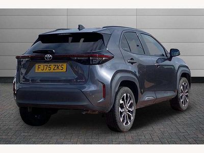 Used Toyota Yaris Cross Design 116 HP (85 kW) 2025 Grey SUV