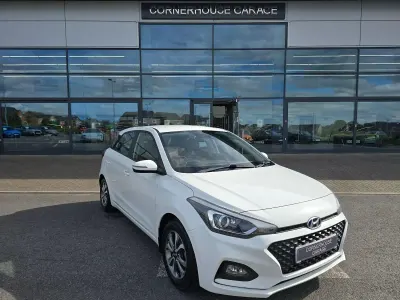 Used Hyundai i20 SE 84 HP (61 kW) 2018 White Hatchback