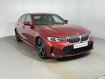 Usado BMW 320 M Sport 181 CV (133 kW) 2025 Rojo Berlina