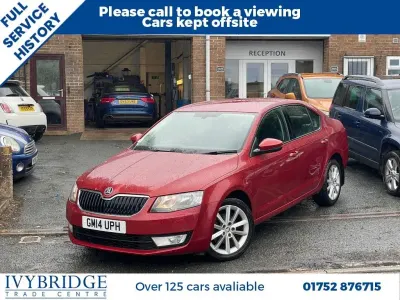 Used Skoda Octavia Elegance 140 HP (102 kW) 2014 Red Estate