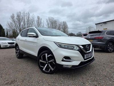 Used Nissan Qashqai Tekna 2019 White SUV
