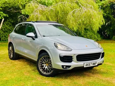 Used Porsche Cayenne Platinum Edition 262 HP (192 kW) 2017 Silver SUV