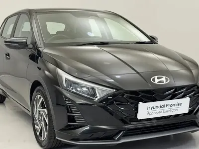 Used Hyundai i20 Advanced 101 HP (74 kW) 2025 Black Hatchback
