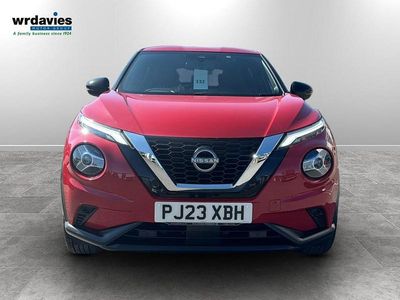 Begagnad Nissan Juke N-Connecta 114 HK (83 kW) 2023 Röd SUV